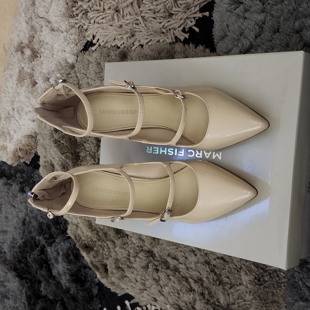New Marc Fisher Heels - Picture 2 of 6
